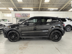 2018 Land Rover Range Rover Evoque 2.0 Td4 Hse Dynamic in Black — image 5