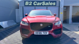 2017 Jaguar F-Pace 2.0 D180 R-Sport Auto AWD Euro 6 (s/s) 5dr in Red — image 4