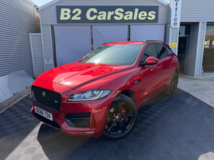 2017 Jaguar F-Pace 2.0 D180 R-Sport Auto AWD Euro 6 (s/s) 5dr in Red — image 6
