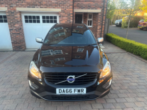 2016 Volvo Xc60 2.0 D4 R-Design Nav Euro 6 (s/s) 5dr in Black — image 2