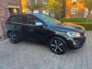 2016 Volvo Xc60 2.0 D4 R-Design Nav Euro 6 (s/s) 5dr in Black — image 5