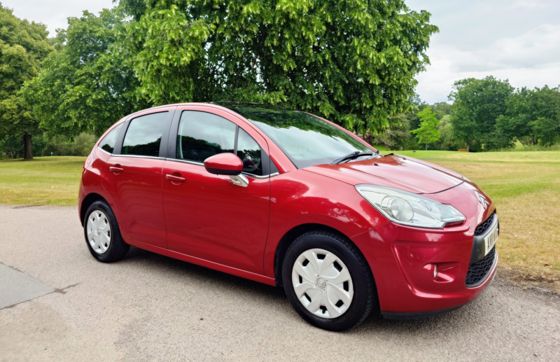 2011 Citroen C3 1.6 Hdi 16v Airdream + in Red — image 1