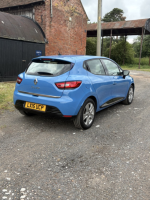 2015 Renault Clio 1.2 Dynamique Medianav 1.2 16v 75 in Blue — image 5