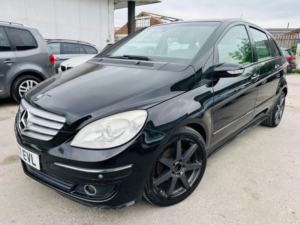 2007 Mercedes-Benz B Class 2.0 B180 Se CVT 5dr in Black — image 2