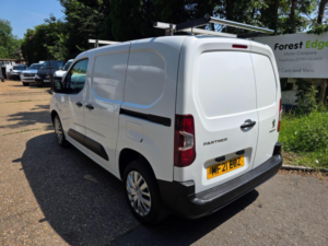 2021 Peugeot Partner 1.5 Bluehdi 1000 Professional Standard Panel Van Swb Euro 6 5dr in White — image 5