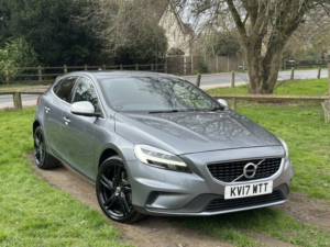 2017 Volvo V40