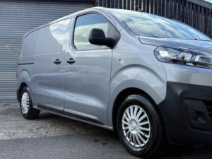 2020 Citroen Dispatch 1.5 Bluehdi 1000 Enterprise M Fwd 2 Euro 6 (s/s) 6dr in Grey — image 4