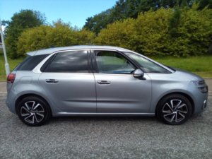 2017 Citroen C4 Picasso 1.2 Puretech Flair in Grey — image 4
