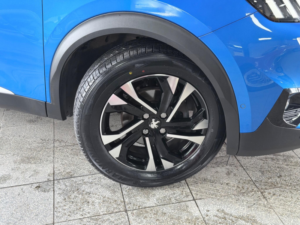 2021 Peugeot 2008 1.5 Bluehdi Gt Euro 6 (s/s) 5dr in Blue — image 4