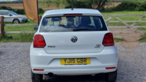 2015 Volkswagen Polo 1.2 Tsi Bluemotion Tech Se Euro 6 (s/s) 5dr in White — image 6