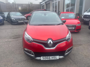 2016 Renault Captur 0.9 Tce Energy Signature Nav SUV 5dr Petrol Manual Euro 6 (s/s) (90 Ps) in Red — image 2
