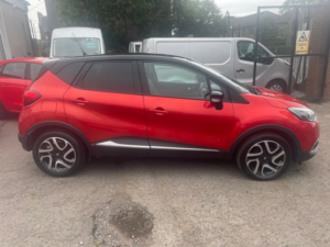 2016 Renault Captur 0.9 Tce Energy Signature Nav SUV 5dr Petrol Manual Euro 6 (s/s) (90 Ps) in Red — image 3