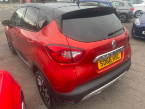 2016 Renault Captur 0.9 Tce Energy Signature Nav SUV 5dr Petrol Manual Euro 6 (s/s) (90 Ps) in Red — image 6