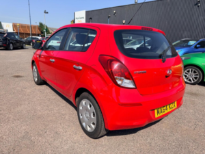 2014 Hyundai I20 1.2 Classic Euro 5 5dr in Red — image 4