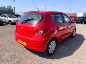 2014 Hyundai I20 1.2 Classic Euro 5 5dr in Red — image 5