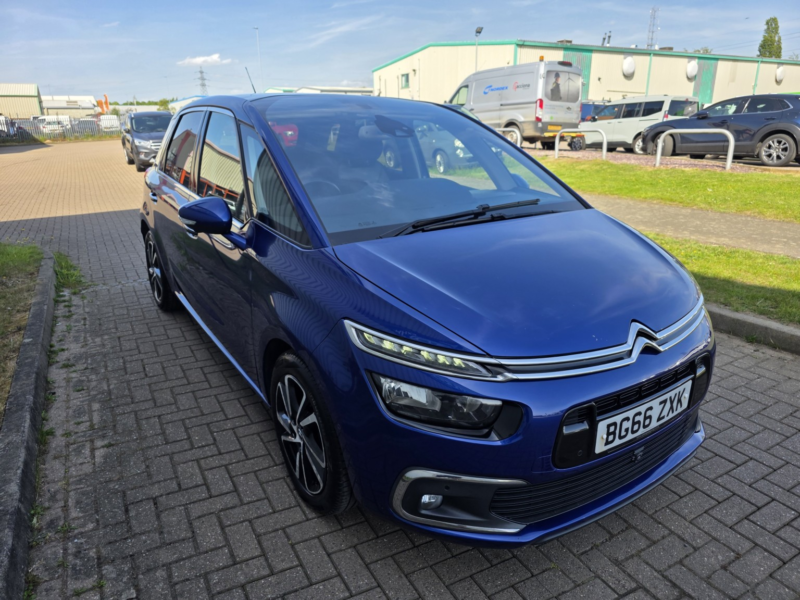 2016 Citroen C4 Picasso 1.6 Bluehdi Flair in Blue — image 1
