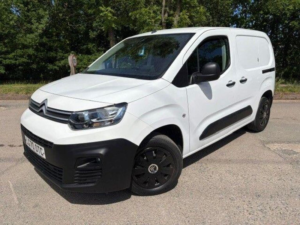 2020 Citroen Berlingo 1.5 Bluehdi 1000 Enterprise M Swb Euro 6 (s/s) 5dr in White — image 3