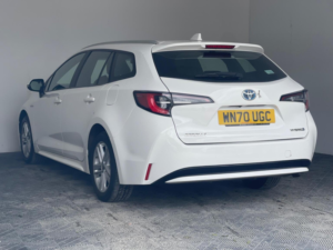 2020 Toyota Corolla 1.8 Vvt-H Icon Touring Sports CVT Euro 6 (s/s) 5dr in White — image 4
