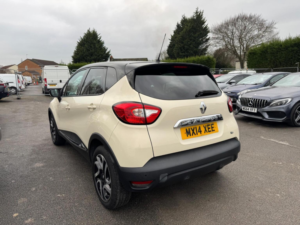 2014 Renault Captur 1.2 Tce Dynamique S Medianav Edc Euro 5 5dr in White — image 4