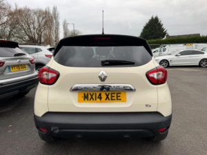2014 Renault Captur 1.2 Tce Dynamique S Medianav Edc Euro 5 5dr in White — image 5
