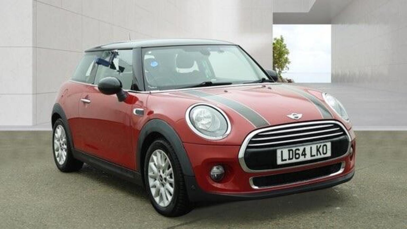 2015 MINI Hatch 1.5 Cooper Euro 6 (s/s) 3dr in Red — image 1
