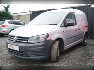 2020 Volkswagen Caddy 2.0 Tdi C20 102 Startline Bmt in Silver — image 2