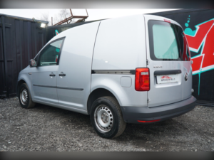 2020 Volkswagen Caddy 2.0 Tdi C20 102 Startline Bmt in Silver — image 4