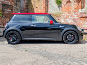 2012 MINI Hatch 2.0 Cooper Sd Hatch in Black — image 5