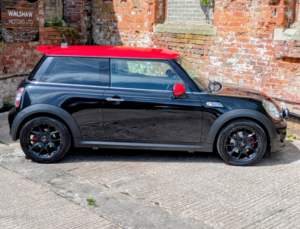 2012 MINI Hatch 2.0 Cooper Sd Hatch in Black — image 6