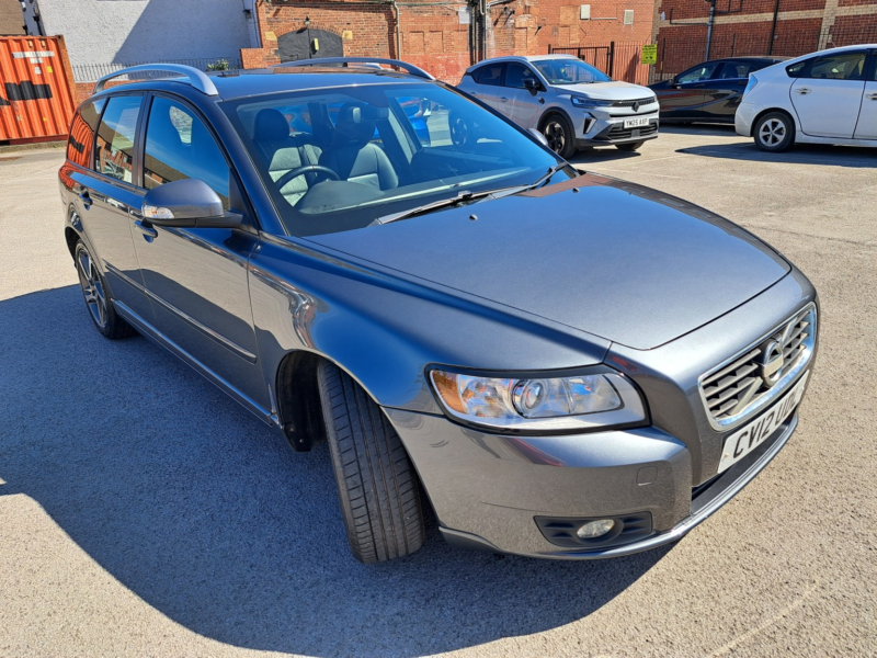 2012 Volvo V50 1.6 D Drive Se Edition in Grey — image 1