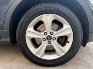 2013 Ford Kuga 2.0 Tdci Zetec in Black — image 4