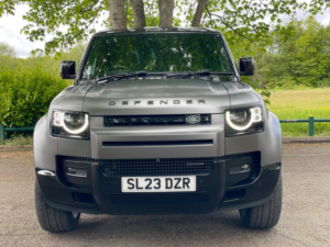 2023 Land Rover Defender 110 3.0 D250 Mhev X-Dynamic Se Auto 4WD Euro 6 (s/s) 5dr in Grey — image 2