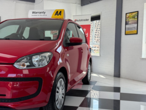 2016 Volkswagen Up! 1.0 Move Up! Euro 6 5dr in Red — image 5
