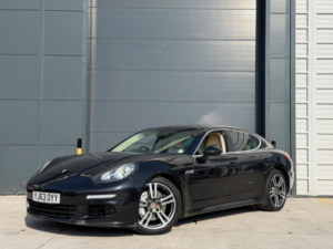 2013 Porsche Panamera 3.0 V6 4s Pdk 4WD Euro 5 (s/s) 5dr in Black — image 3
