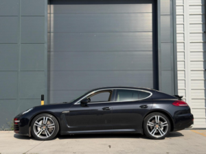 2013 Porsche Panamera 3.0 V6 4s Pdk 4WD Euro 5 (s/s) 5dr in Black — image 4