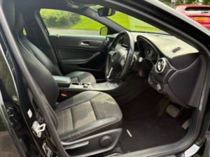 2014 Mercedes-Benz A-Class 1.5 A180 Cdi Sport Hatchback 5dr Diesel 7g-Dct Euro 5 (s/s) (109 Ps) in Black — image 3