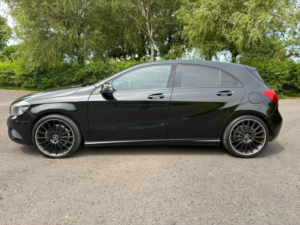 2014 Mercedes-Benz A-Class 1.5 A180 Cdi Sport Hatchback 5dr Diesel 7g-Dct Euro 5 (s/s) (109 Ps) in Black — image 6