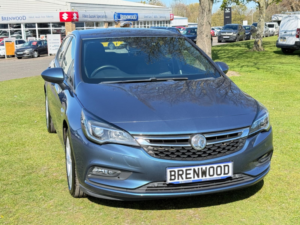 2017 Vauxhall Astra 1.4i Turbo Sri Hatchback 5dr Petrol Auto Euro 6 (s/s) (150 Ps) in Blue — image 2