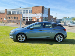 2017 Vauxhall Astra 1.4i Turbo Sri Hatchback 5dr Petrol Auto Euro 6 (s/s) (150 Ps) in Blue — image 5