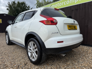 2013 Nissan Juke 1.5 Dci 8v Acenta Premium in White — image 4