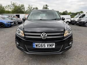 2015 Volkswagen Tiguan 2.0 Tdi Bluemotion Tech Match in Black — image 2