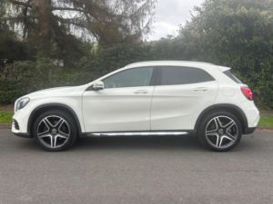 2017 Mercedes-Benz Gla 2.1 Gla220d Amg Line (premium) 7g-Dct 4matic Euro 6 (s/s) 5dr in White — image 2