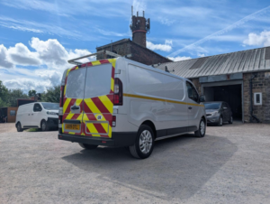 2019 Renault Trafic 1.6 Dci Energy 29 Sport Nav Lwb Standard Roof Euro 6 (s/s) 5dr in Silver — image 3