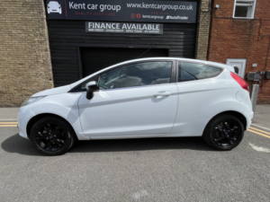 2012 Ford Fiesta 1.25 Zetec in White — image 4