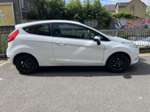 2012 Ford Fiesta 1.25 Zetec in White — image 5