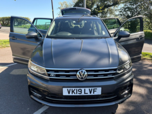 2019 Volkswagen Tiguan 2.0 Tdi R-Line in Grey — image 5