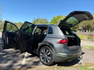 2019 Volkswagen Tiguan 2.0 Tdi R-Line in Grey — image 6