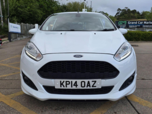 2014 Ford Fiesta 1.0t Ecoboost Zetec S Euro 5 (s/s) 3dr in White — image 6