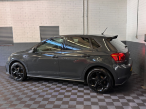 2020 Volkswagen Polo 1.0 Tsi Gpf R-Line Hatchback 5dr Petrol Manual Euro 6 (s/s) (115 Ps) in Grey — image 5