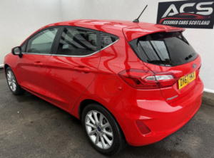 2017 Ford Fiesta 1.0t Ecoboost Titanium Hatchback 5dr Petrol Manual Euro 6 (s/s) (125 Ps) in Red — image 4